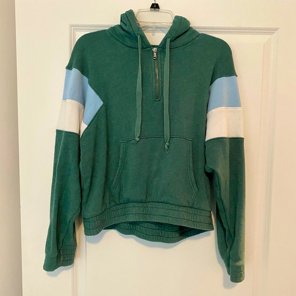 American Eagle half zip cropped hoodie